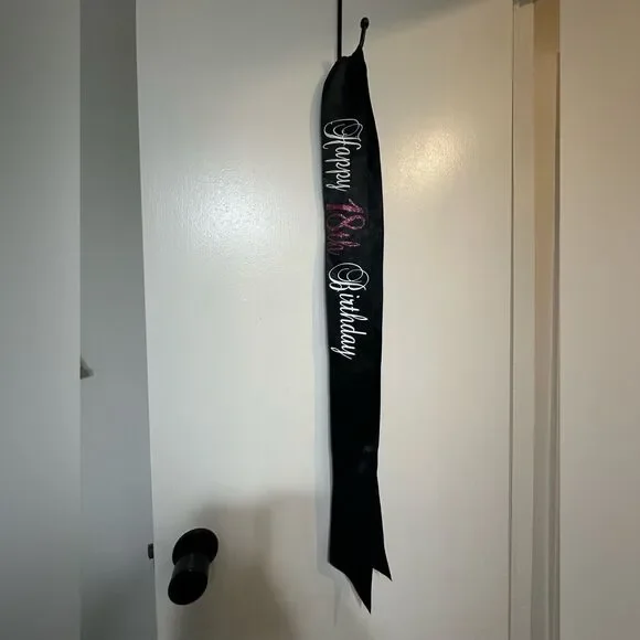 Happy 18th Birthday Sash Glittery Pink Girl Black & Pink Glitter Accessory - Picture 5 of 5